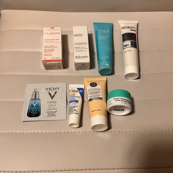 Skincare & Beauty Mini Bundle with Pouch ! - Picture 3 of 16